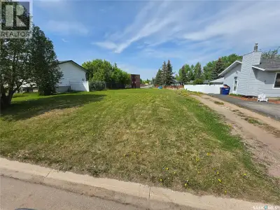 Large lot in an established neighborhood, ready for development! Dunfield Crescent is in a family-fr...