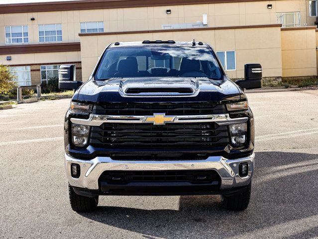 2025 Chevrolet Silverado 3500HD LT in Cars & Trucks in Strathcona County - Image 3