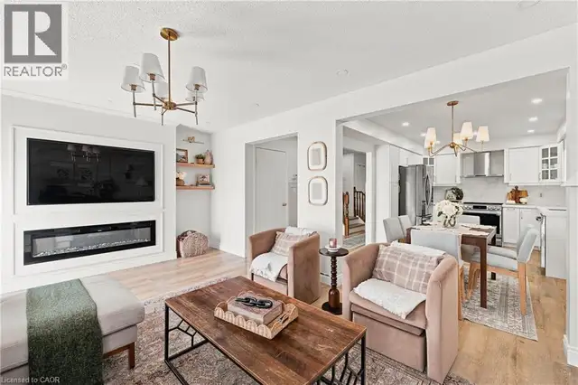 116 HENHOEFFER Crescent Kitchener, Ontario in Houses for Sale in Kitchener / Waterloo - Image 12