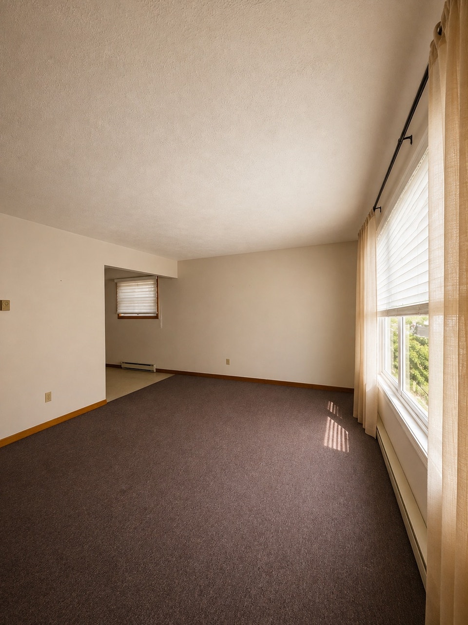 2 Bedroom for Rent on Lake St 4