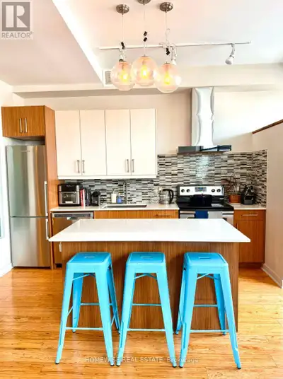3633 DUNDAS STREET W Toronto (Runnymede-Bloor West Village), Ont