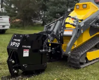 Bradco's Vibratory Plow's hydraulic motor includes high-pressure seal and internal valve for extende...