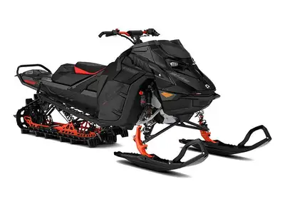 FAITES-VITE ! Modèle exclusif à la vente exclusive du printemps SKIDOO. La motoneige qui a ce petit...
