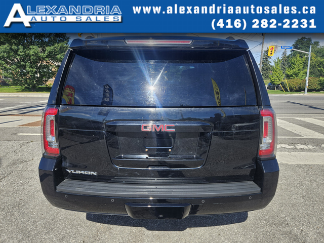 2017 GMC Yukon SLT 4x4 Automatic580120360612669444