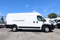 2025 Ram ProMaster Cargo Van A QUI LA CHANCE / SEULEMENT / 12.000 KM CEERTIFIÉ / 1 SEUL PRORPIO / PL... (image 7)