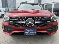 Humberview Volkswagen on the Queensway This 2022 Mercedes-Benz GLC 300 4MATIC stands out in a stunni... (image 1)