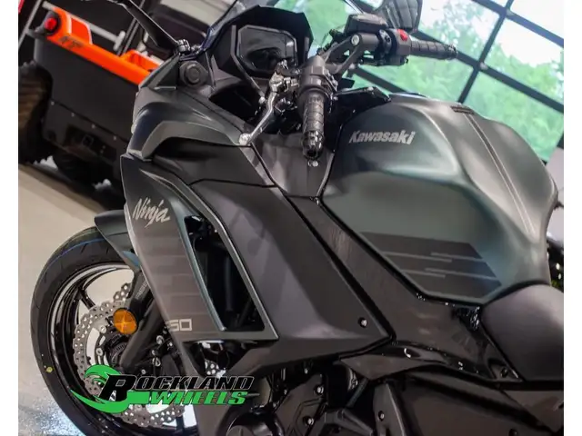 2025 Kawasaki NINJA 650 in Street, Cruisers & Choppers in Ottawa - Image 13