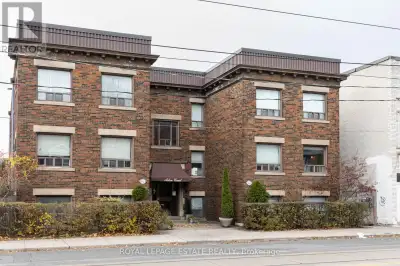 8 - 922 BATHURST STREET Toronto (Annex), Ontario