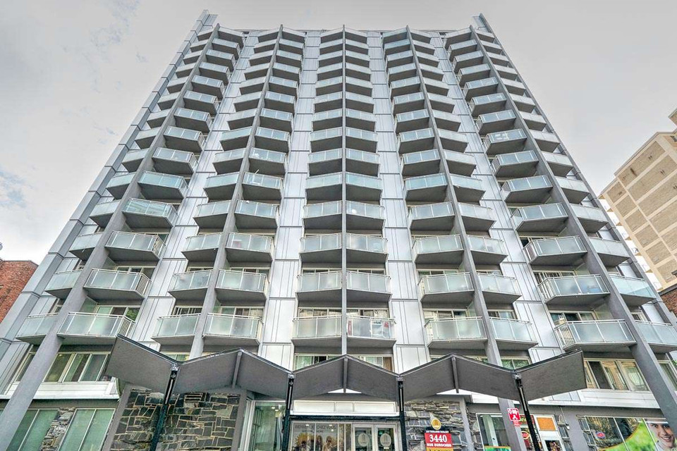 Terrasses Embassy Apartments - Bachelor available at 3440 Duroch dans Locations longue durée  à Ville de Montréal