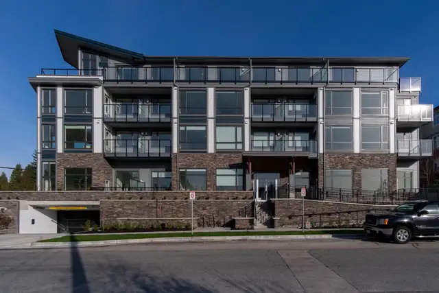 1 Bedroom Loft Apartment in Long Term Rentals in Vancouver - Image 10