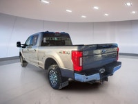 // EXCELLENT CONDITION! // Meet the 2022 Ford Super Duty F-350 SRW Lariat, now offered at Centennial... (image 6)