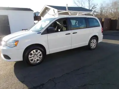 2019 Dodge Grand Caravan Cargo Van 3.6, V6, gas, auto, pw, pl, air, radio 176,000km, new MVI, comes...