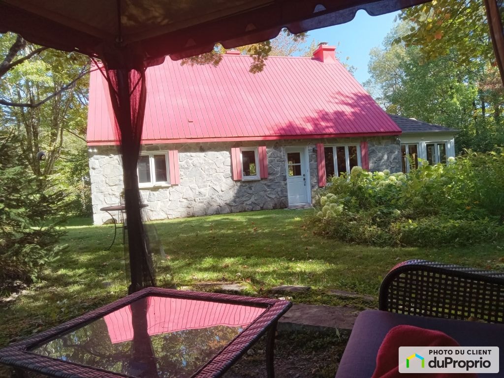 $649,500 - 1 1/2 Storey for sale in Ste-Brigitte-De-Laval — photo 1