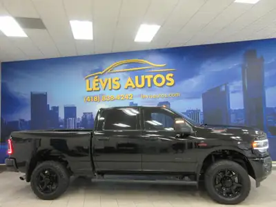 RAM 2500 2023 BIG HORN NIGHT EDITION ÉDITION CUMMINS 6.7 LITRES TURBO DIESEL 4X4 CREW-CAB / MODIFICA...