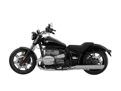 2025 BMW R18 Come and meet our experts at Gabriel BMW Moto / Moto International, your dealer in Mont...