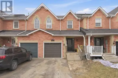 Welcome to this exceptional townhouse in the highly sought after Quaker Village neighbourhood. Locat...