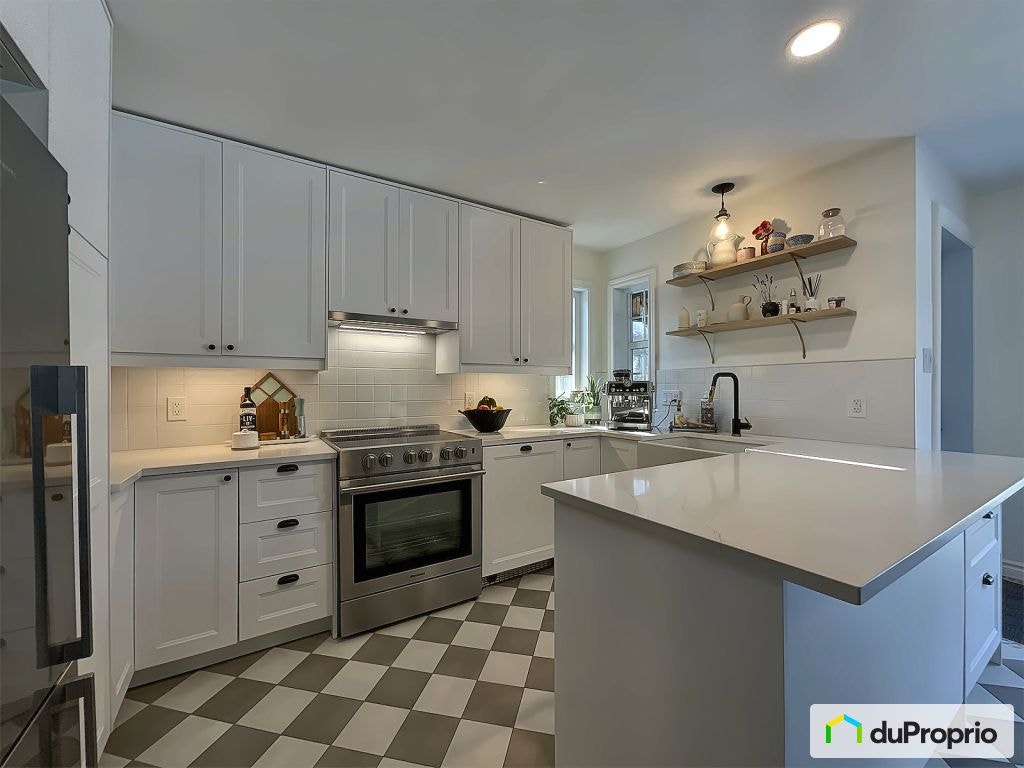 $692,000 - 2 Storey for sale in Trois-Rivières (Pointe-Du-Lac) — photo 2