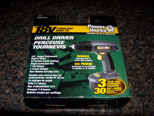 18V Cordless Lithium Power Drill Set (brand new) in Power Tools in Hamilton