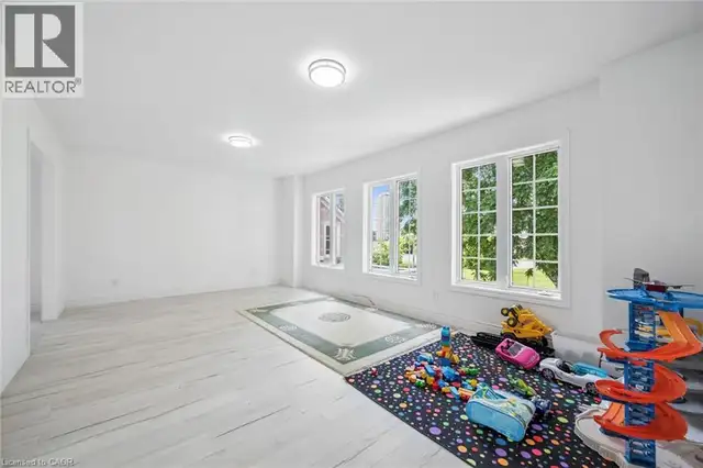 44 WALTER Street Kitchener, Ontario in Houses for Sale in Kitchener / Waterloo - Image 17