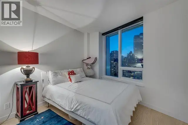 PH2015 68 SMITHE STREET Vancouver, British Columbia in Long Term Rentals in Vancouver - Image 10