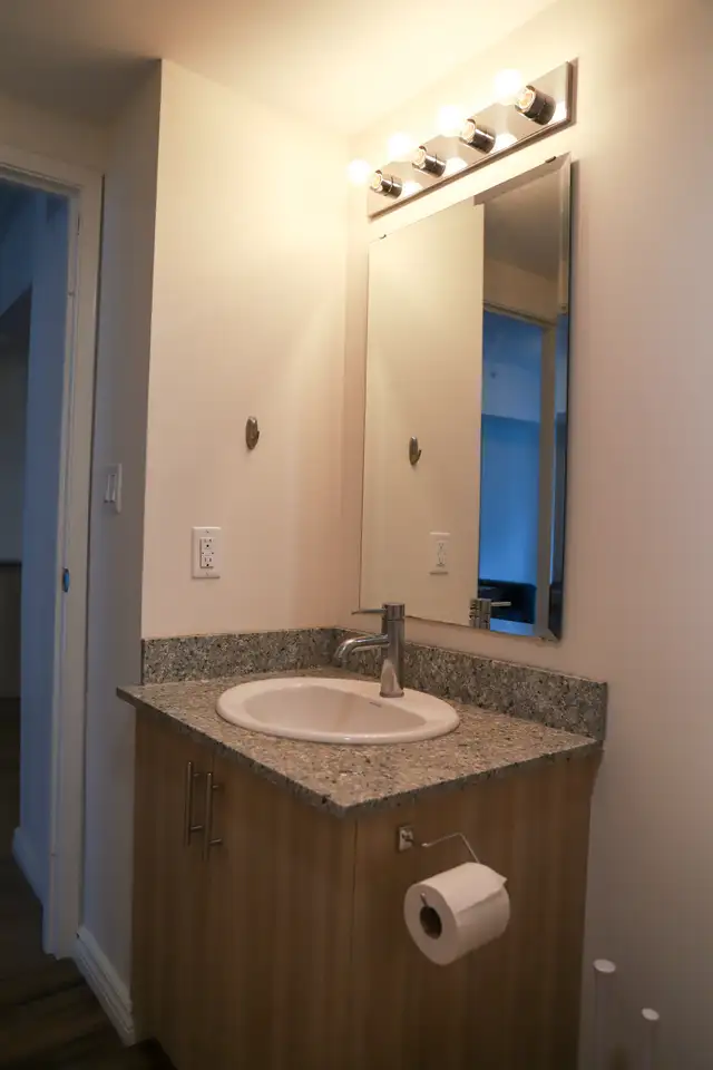 Jan-Aug Rental At Laurier In Waterloo in Long Term Rentals in Kitchener / Waterloo - Image 15