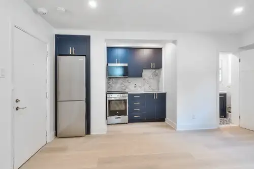 Studio à Louer – 1201 Avenue Hope, Montréal Profitez de ce charmant studio à louer, situé au 1201 Av...