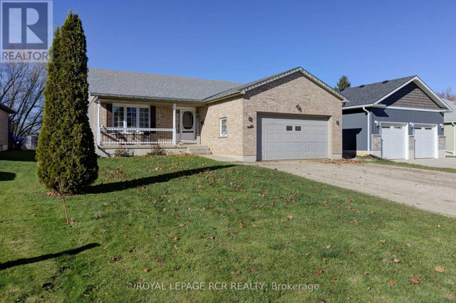 44 GEDDES STREET W Minto, Ontario in Houses for Sale in Stratford - Image 2