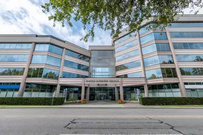 Focus on driving your business forward with a professional office space rental just for you.Make a h...