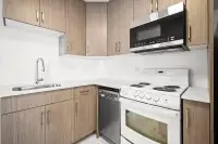 Spacious 1 Bedroom Apartment for Rent Available June 15!
