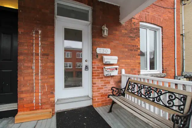 230 Percy Street - 2 Bedroom Lower Unit - Move-In Ready! - 2 Bed in Long Term Rentals in Ottawa - Image 3