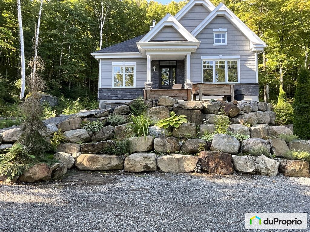 $825,000 - Raised Bungalow for sale in St-Adolphe-D'Howard — photo 2