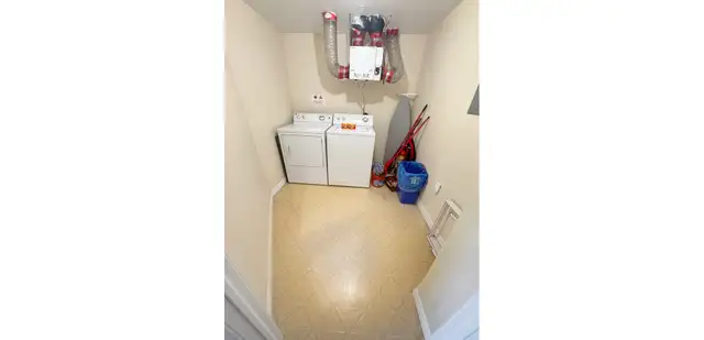 Downtown Halifax, Furnished, All Inclusive-  Winter Rates in Short Term Rentals in City of Halifax - Image 9