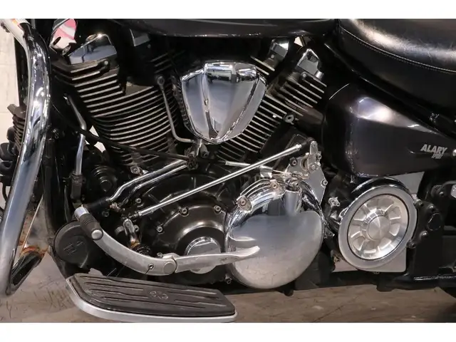 2015 Yamaha ROADSTAR SILVERADO S in Sport Touring in Ottawa - Image 11