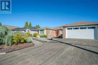 Looking for a spacious rancher on crawlspace close to everything? Be sure to visit this lovely home....
