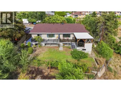 A unique opportunity in a sought-after Penticton location, this full duplex offers rental income, fl...