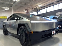 **MONTH-END SPECIAL!** - - > | NO LUXURY TAX | < - - FOUNDATION SERIES, FEATURING : FULL SELF DRIVIN... (image 1)