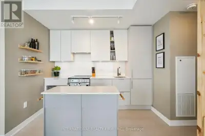 Welcome to the 40th floor, offering a split bedroom layout with an oversized master connecting to yo...