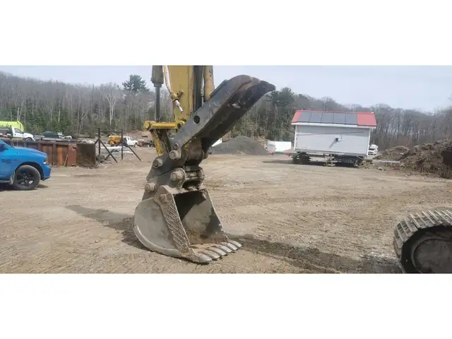 2008 Kobelco SK235SRLC-1E Excavator in Heavy Equipment in Barrie - Image 8