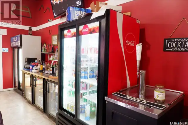 401 Main STREET Mossbank, Saskatchewan in Commercial & Office Space for Sale in Moose Jaw - Image 17