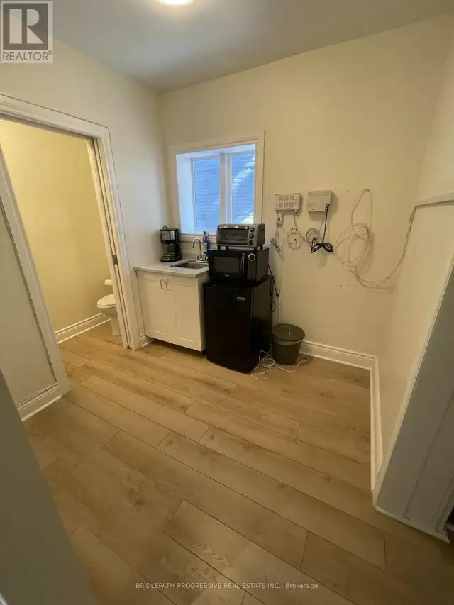 493 DAVENPORT ROAD Toronto (Casa Loma), Ontario in Commercial & Office Space for Rent in City of Toronto - Image 11