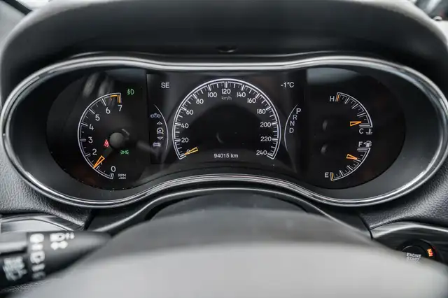 2020 Jeep Grand Cherokee Laredo * V6 * Jamais accidenté * Toujou in Cars & Trucks in City of Montréal - Image 20