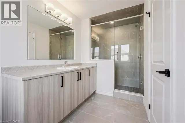 366 ROBERT WOOLNER Street Ayr, Ontario in Houses for Sale in Kitchener / Waterloo - Image 7