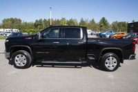 . Other Equipment Electric Mirrors, Fog Lights, Heated Mirrors, Rear Tow Hook, Retractable Mirrors,... (image 1)