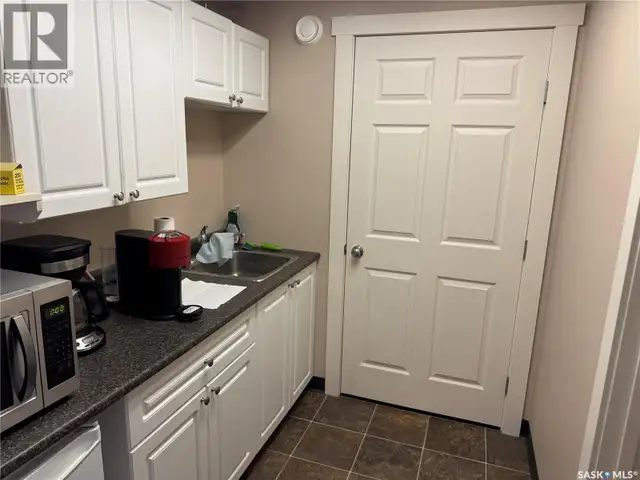102 Sims AVENUE Weyburn, Saskatchewan in Commercial & Office Space for Sale in Regina - Image 25
