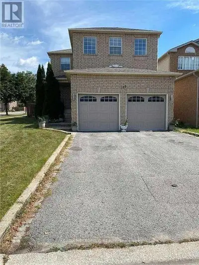 Spacious and well-maintained main-level home in Ajax's desirable Central community. This detached 2-...