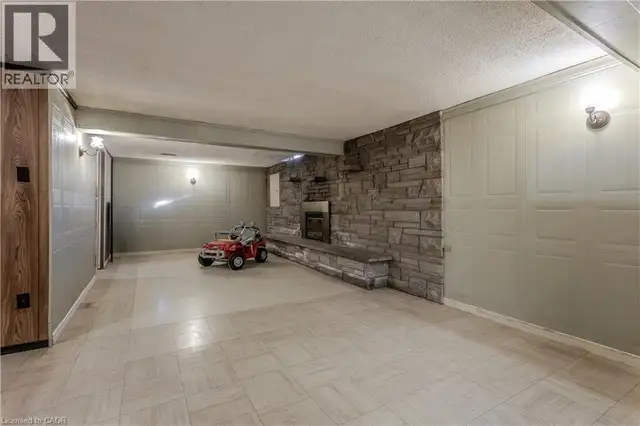 3196 CENTENNIAL Drive Burlington, Ontario in Houses for Sale in Oakville / Halton Region - Image 29