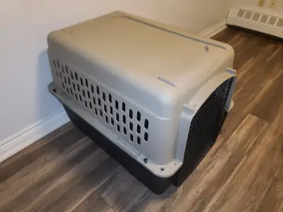 XL Top Paw, Portable Plastic Dog Carrier for Dogs up to 70 lbs, View more