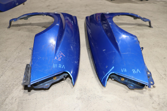 JDM 2004-2005 Subaru WRX STi V8 Front Fenders Driver & Passenger dans Pièces de carrosserie  à Ville de Montréal - Image 4