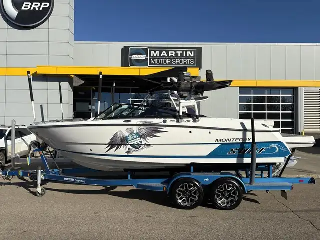 2017 Monterey 238 SS SURF in Powerboats & Motorboats in Saskatoon - Image 2