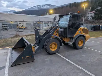 2022 DEERE 204 G-TIER Wheel Loader - Enclosed Cab, Air Conditioner, Auxiliary Hydraulics, Electric C...